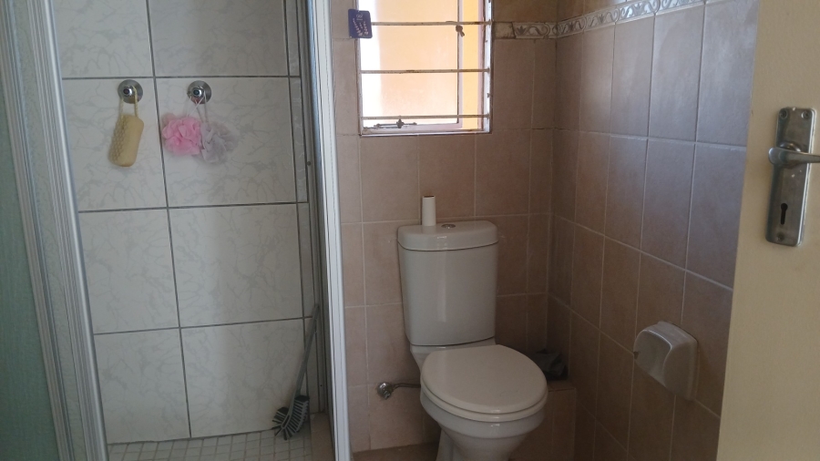 To Let 2 Bedroom Property for Rent in Sundowner Gauteng