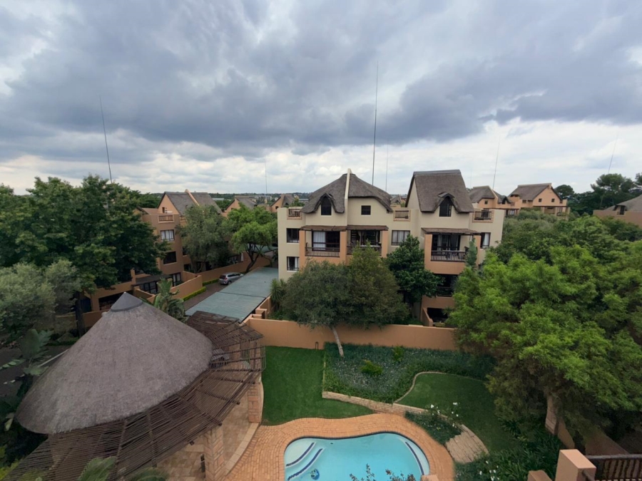 2 Bedroom Property for Sale in Pineslopes Gauteng