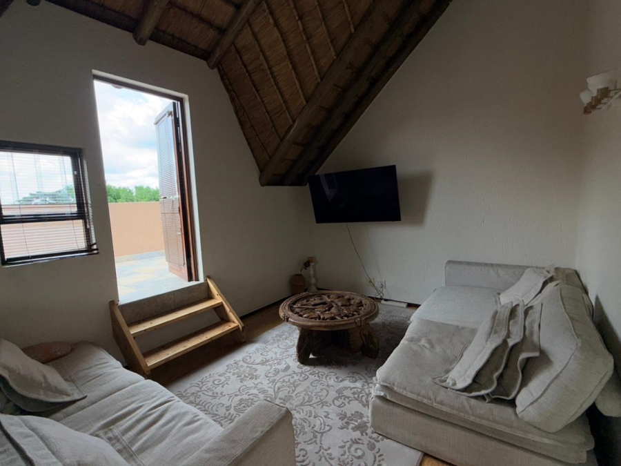 2 Bedroom Property for Sale in Pineslopes Gauteng