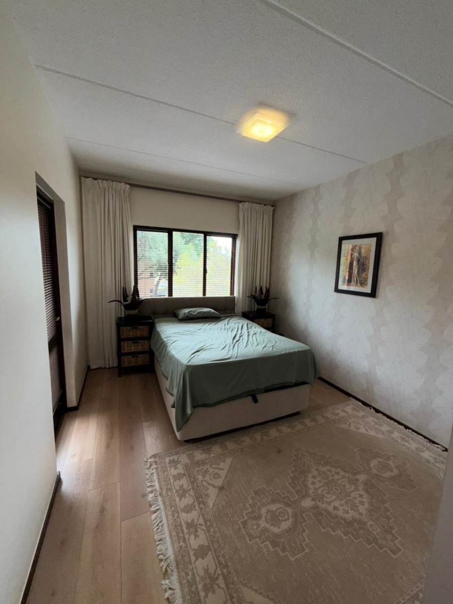 2 Bedroom Property for Sale in Pineslopes Gauteng