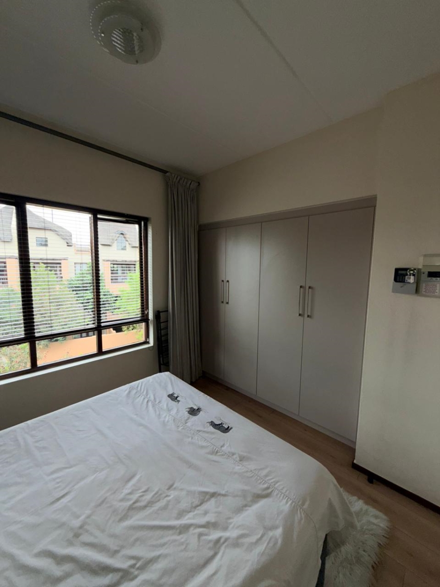 2 Bedroom Property for Sale in Pineslopes Gauteng