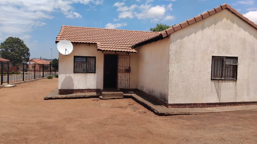 2 Bedroom Property for Sale in Mabopane Gauteng