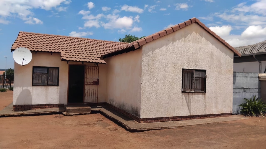 2 Bedroom Property for Sale in Mabopane Gauteng