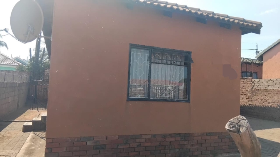 2 Bedroom Property for Sale in Mabopane Unit S Gauteng