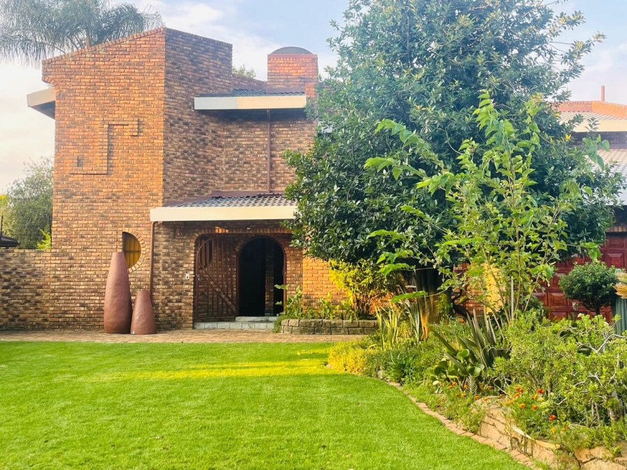 To Let 3 Bedroom Property for Rent in Sunward Park Gauteng