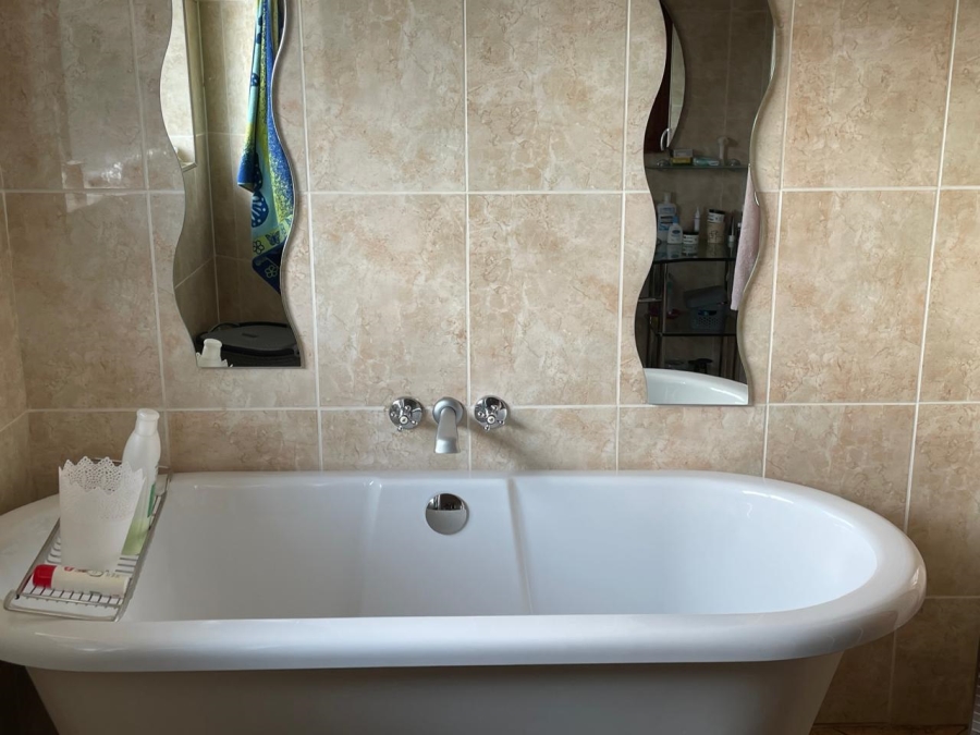 To Let 3 Bedroom Property for Rent in Sunward Park Gauteng