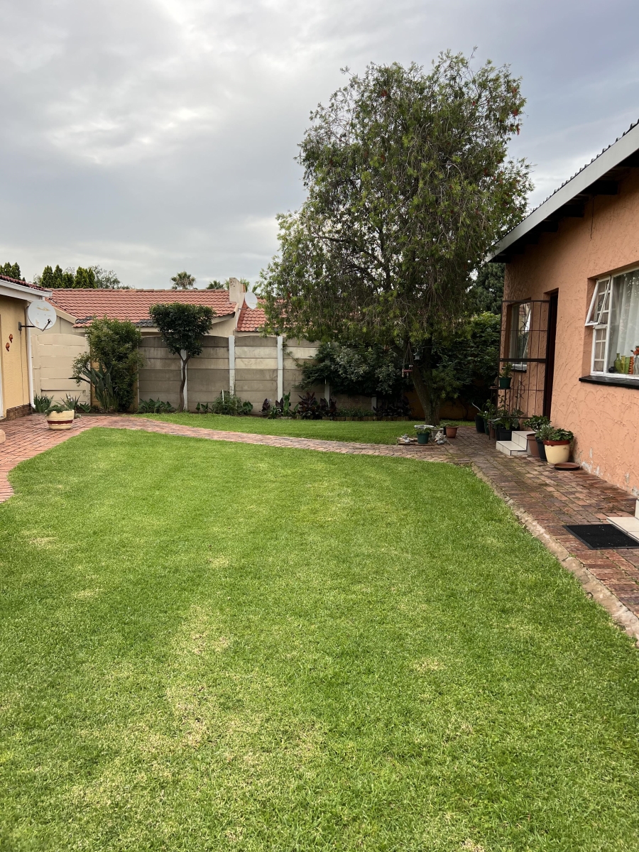 To Let 1 Bedroom Property for Rent in Elspark Gauteng