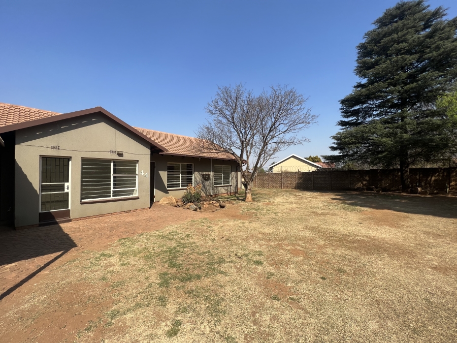 To Let 3 Bedroom Property for Rent in Elspark Gauteng