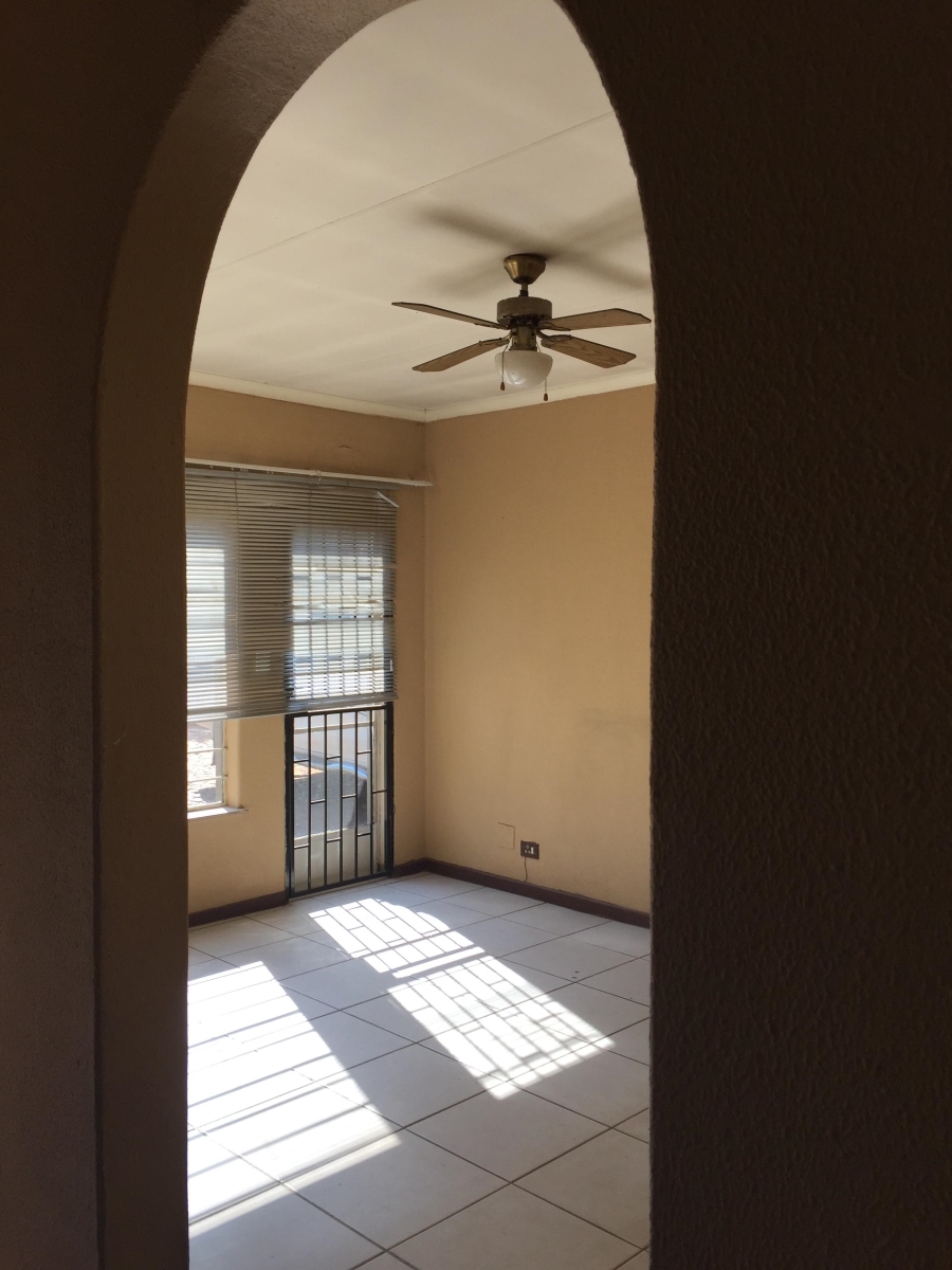 To Let 3 Bedroom Property for Rent in Elspark Gauteng