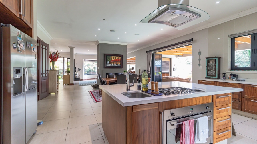 4 Bedroom Property for Sale in Klippoortjie Gauteng