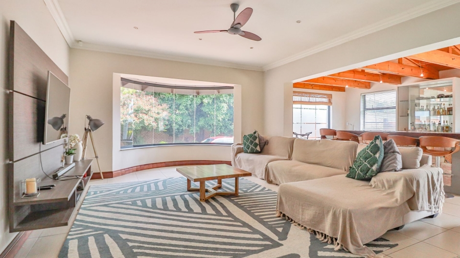 4 Bedroom Property for Sale in Klippoortjie Gauteng