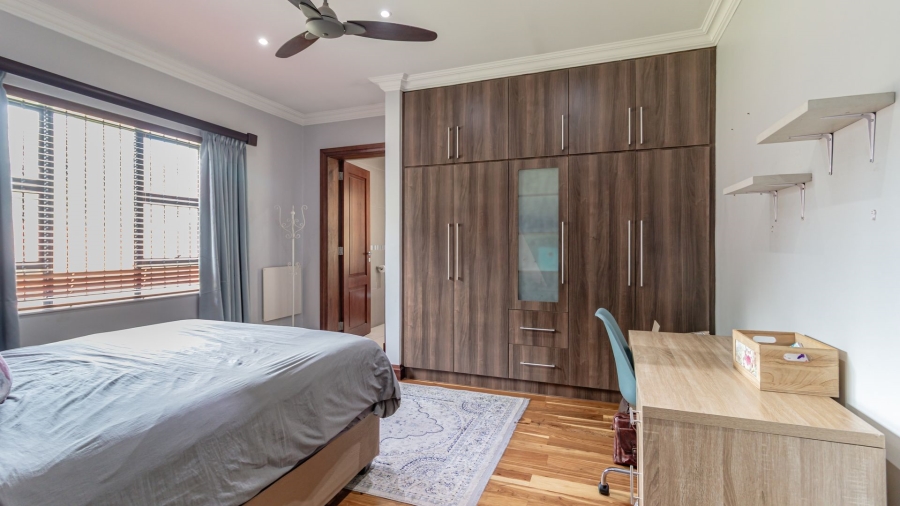 4 Bedroom Property for Sale in Klippoortjie Gauteng