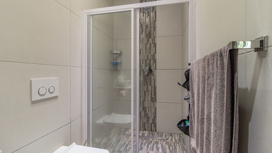 4 Bedroom Property for Sale in Klippoortjie Gauteng