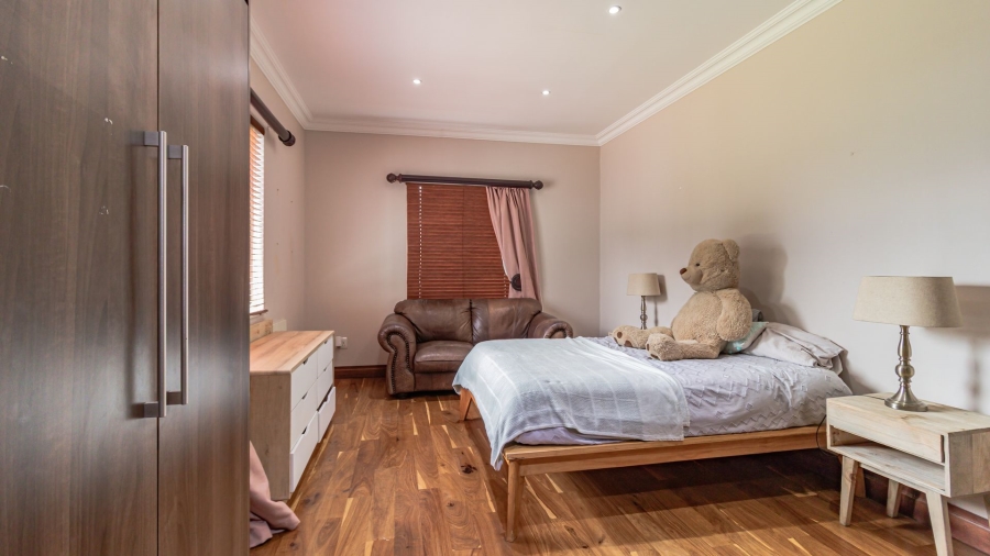 4 Bedroom Property for Sale in Klippoortjie Gauteng