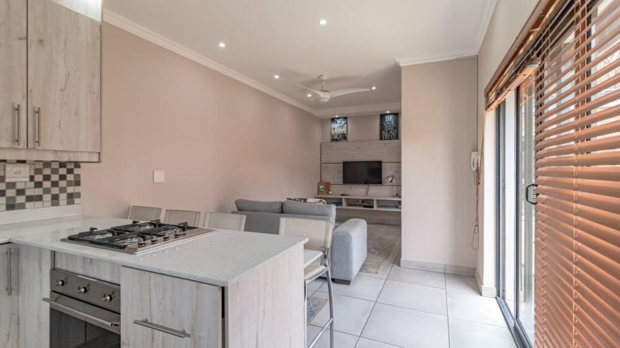 4 Bedroom Property for Sale in Klippoortjie Gauteng