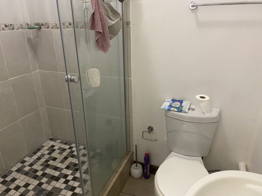To Let 2 Bedroom Property for Rent in Riviera Gauteng
