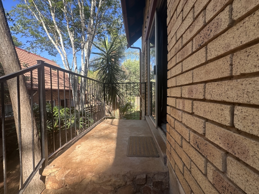 2 Bedroom Property for Sale in Meyerspark Gauteng
