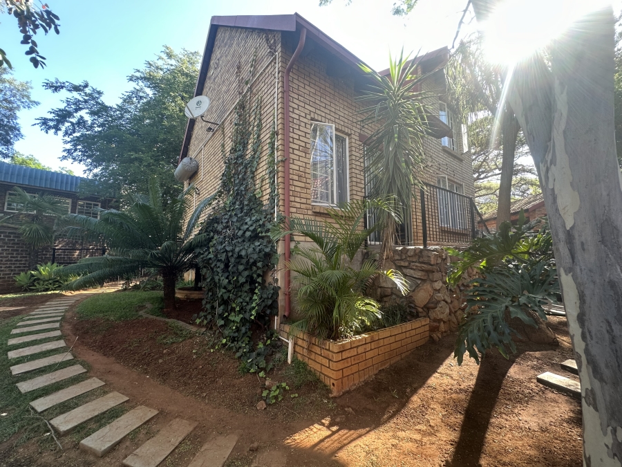2 Bedroom Property for Sale in Meyerspark Gauteng