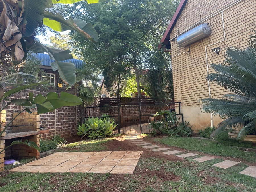 2 Bedroom Property for Sale in Meyerspark Gauteng