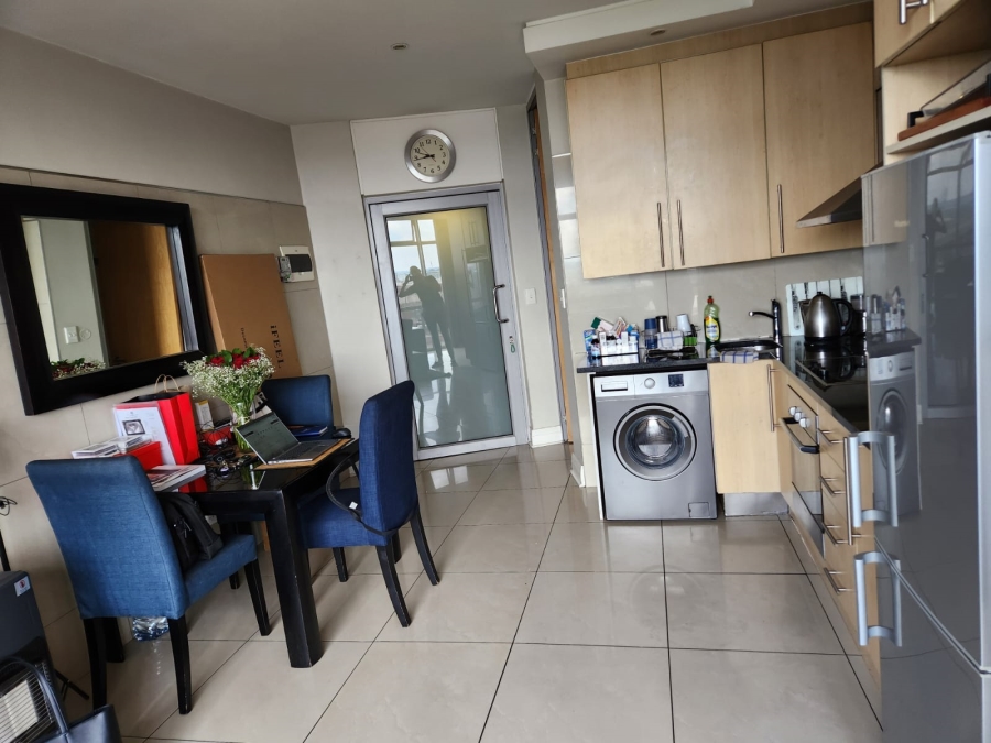 To Let 1 Bedroom Property for Rent in Sandown Gauteng