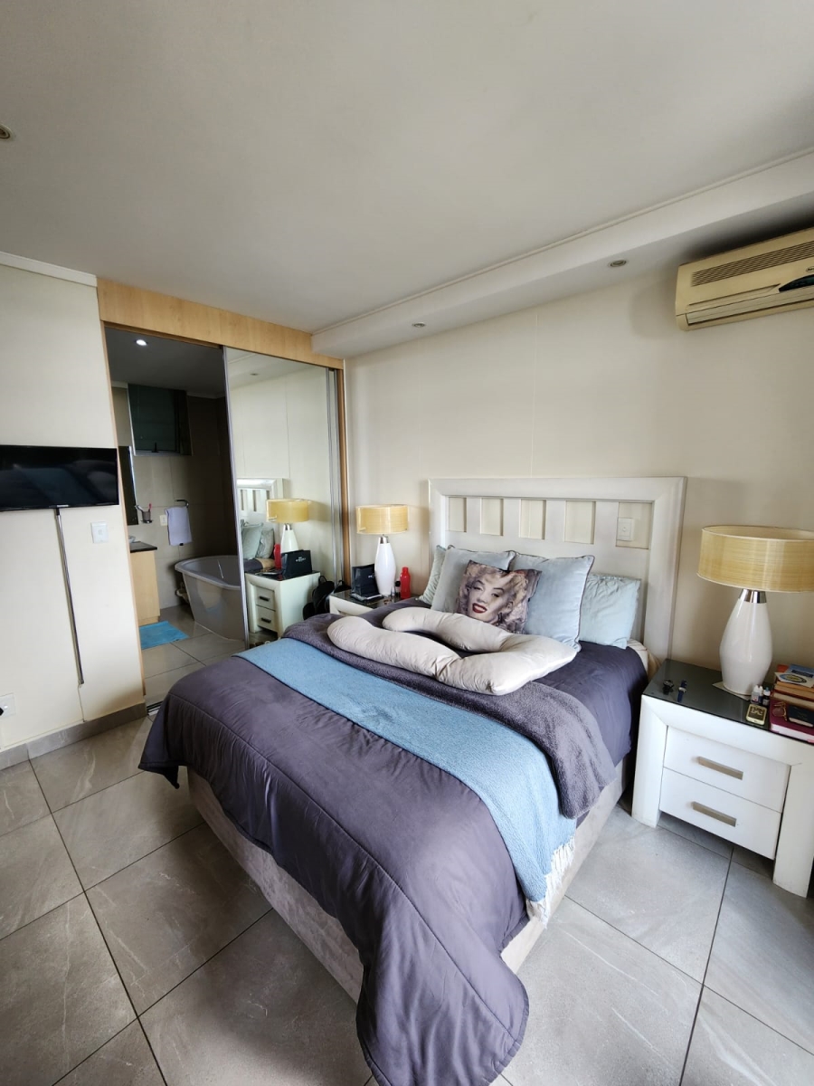 To Let 1 Bedroom Property for Rent in Sandown Gauteng