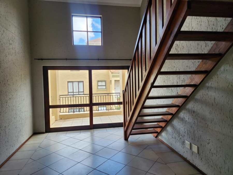 To Let 2 Bedroom Property for Rent in Lonehill Gauteng