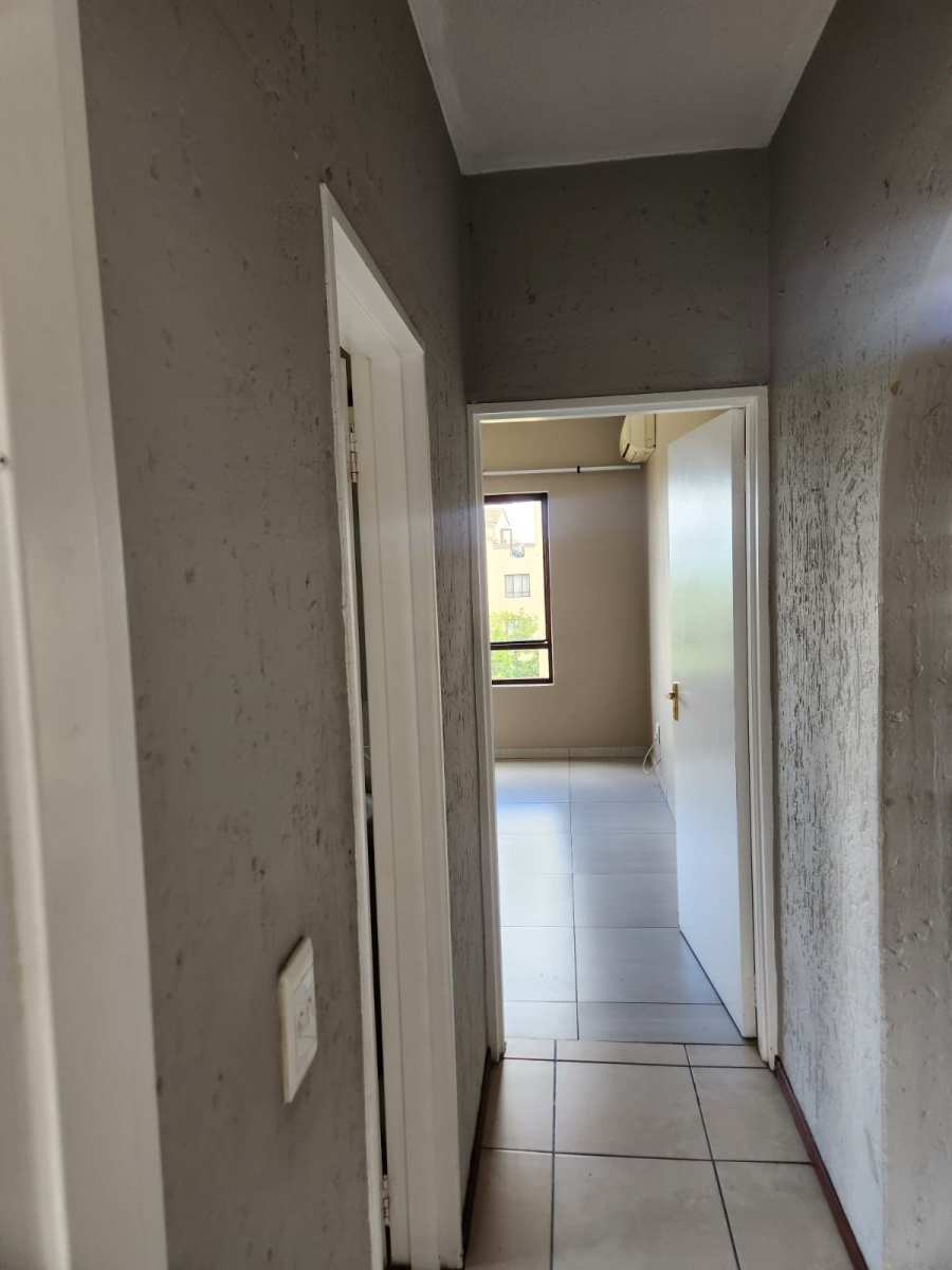 To Let 2 Bedroom Property for Rent in Lonehill Gauteng