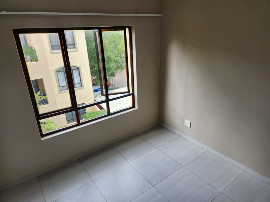 To Let 2 Bedroom Property for Rent in Lonehill Gauteng
