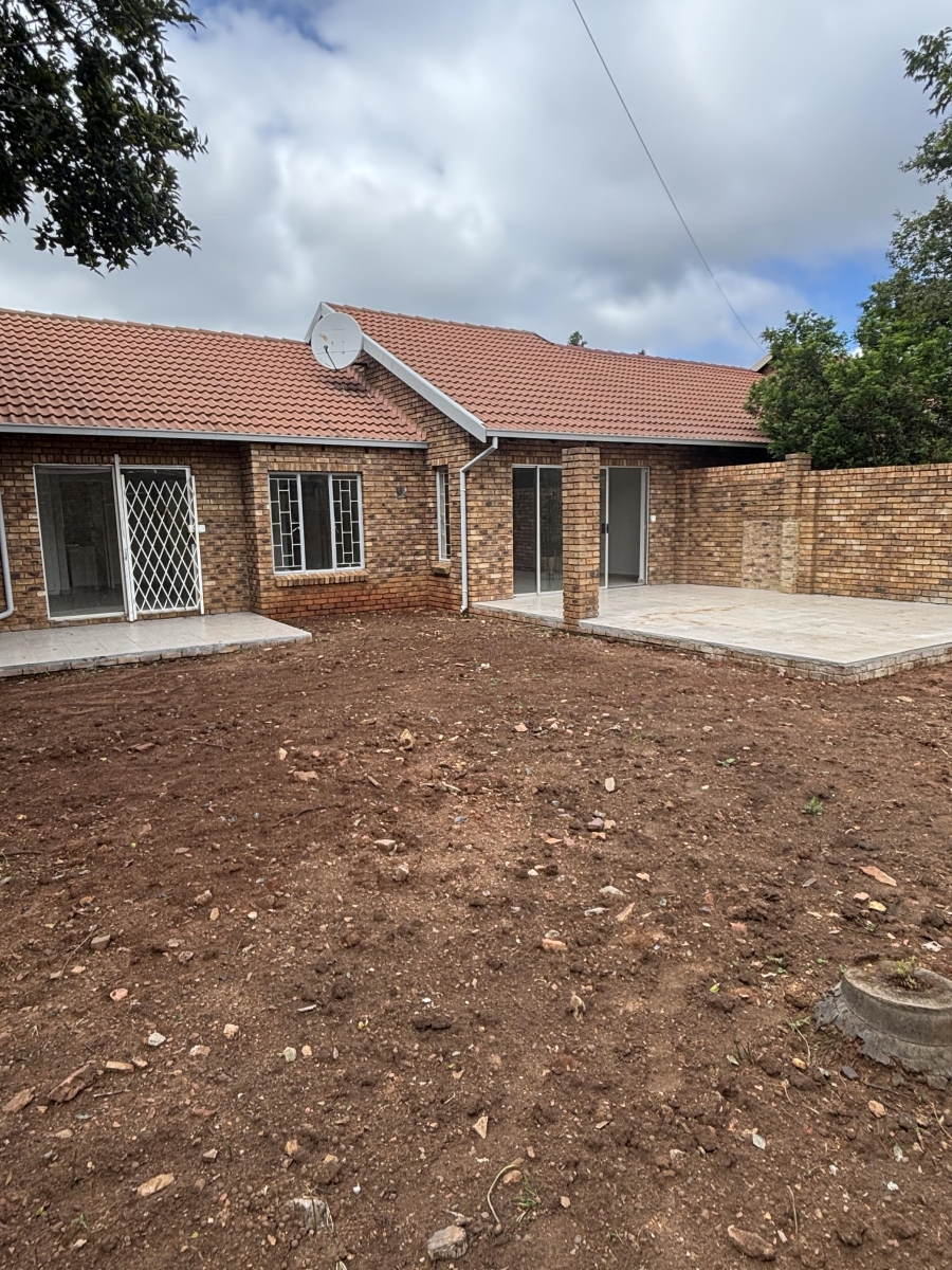 3 Bedroom Property for Sale in Faerie Glen Gauteng