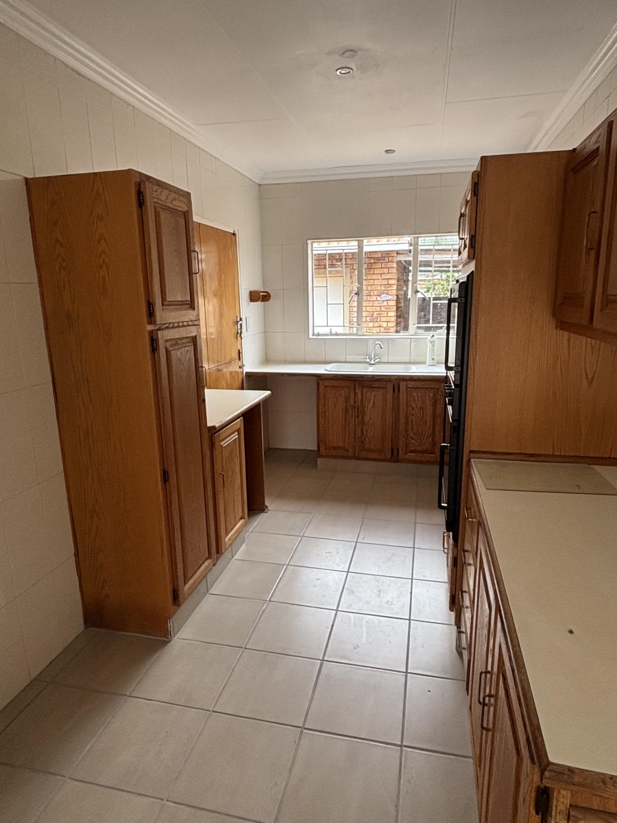 3 Bedroom Property for Sale in Faerie Glen Gauteng
