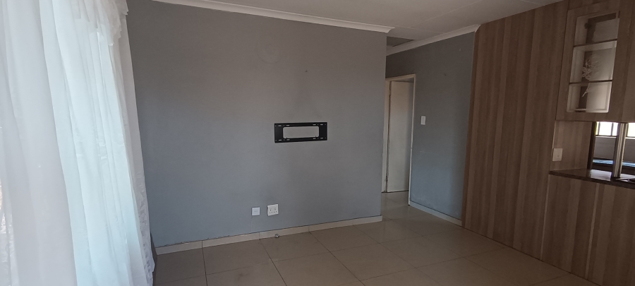 3 Bedroom Property for Sale in Windmill Park Gauteng