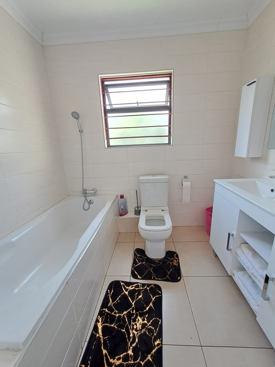 3 Bedroom Property for Sale in New Market Park Gauteng