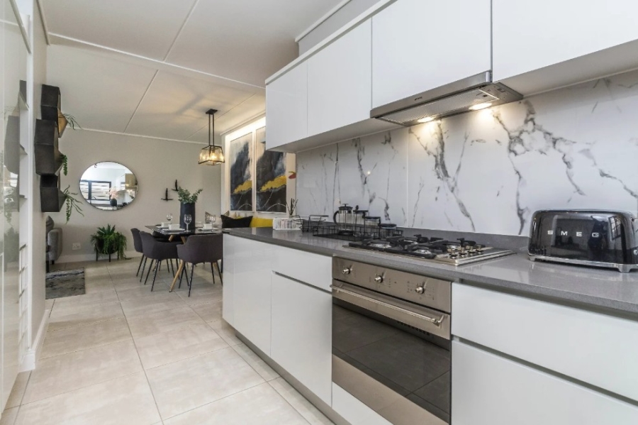 To Let 3 Bedroom Property for Rent in Waterfall Gauteng