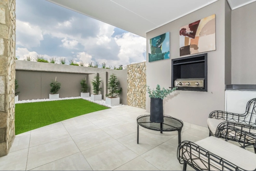 To Let 3 Bedroom Property for Rent in Waterfall Gauteng