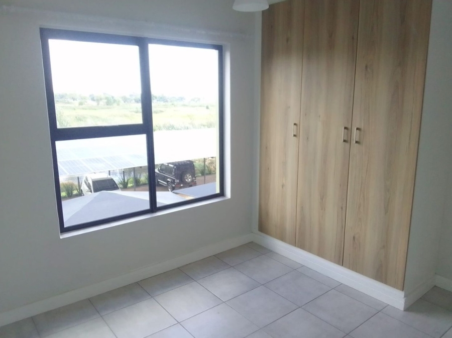 To Let 2 Bedroom Property for Rent in Witfield Gauteng