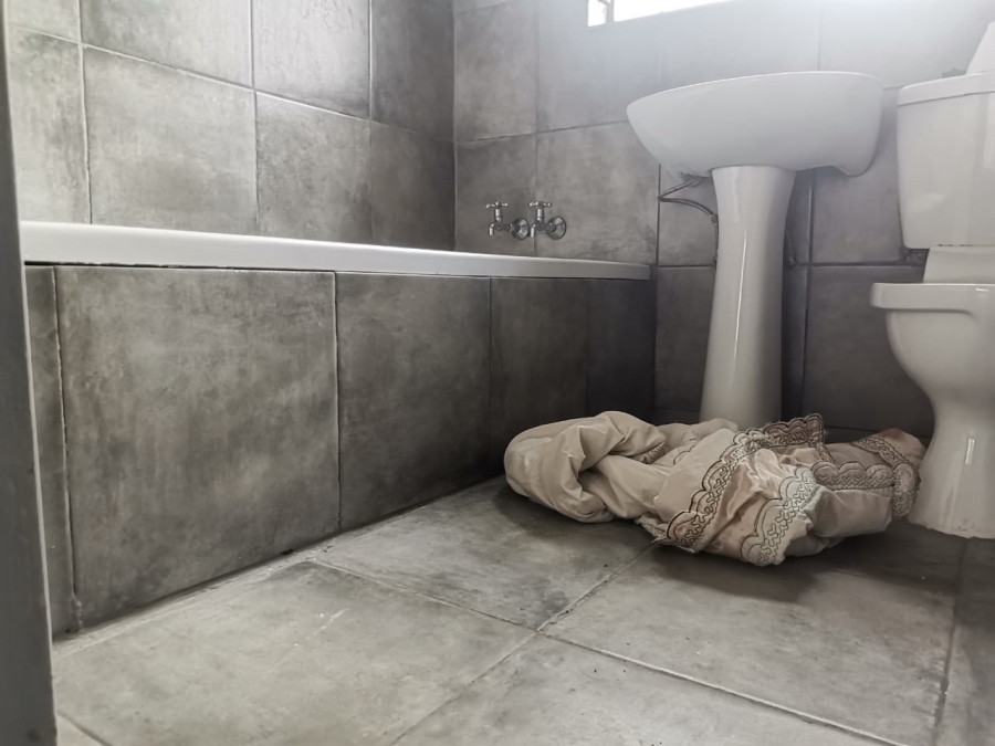 To Let 2 Bedroom Property for Rent in Danville Gauteng