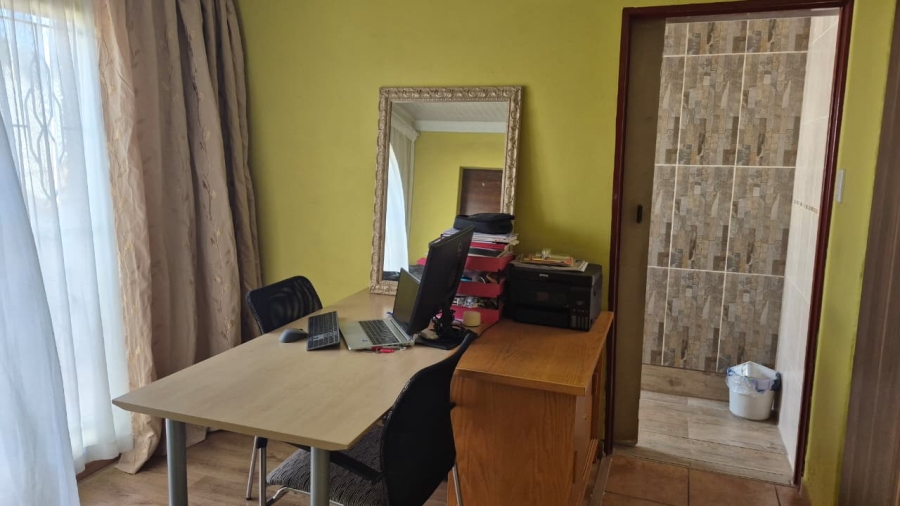 3 Bedroom Property for Sale in Daveyton Gauteng