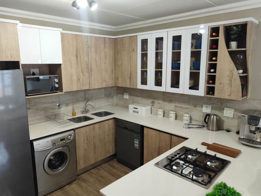 2 Bedroom Property for Sale in Kameeldrift East Gauteng