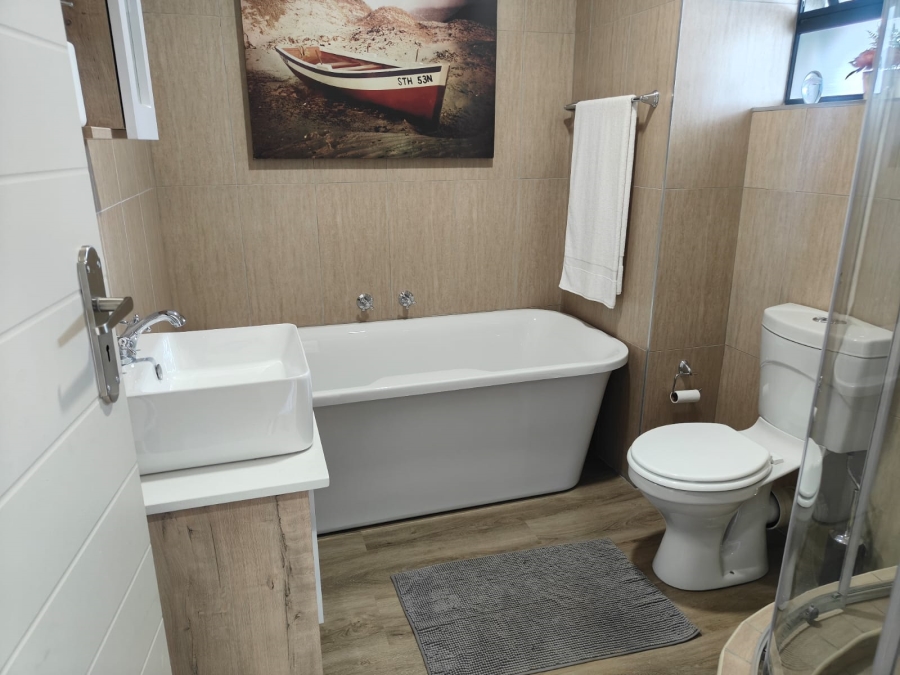 2 Bedroom Property for Sale in Kameeldrift East Gauteng