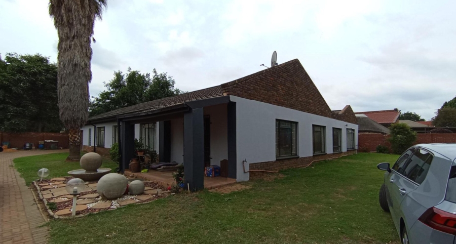 4 Bedroom Property for Sale in Bester Gauteng
