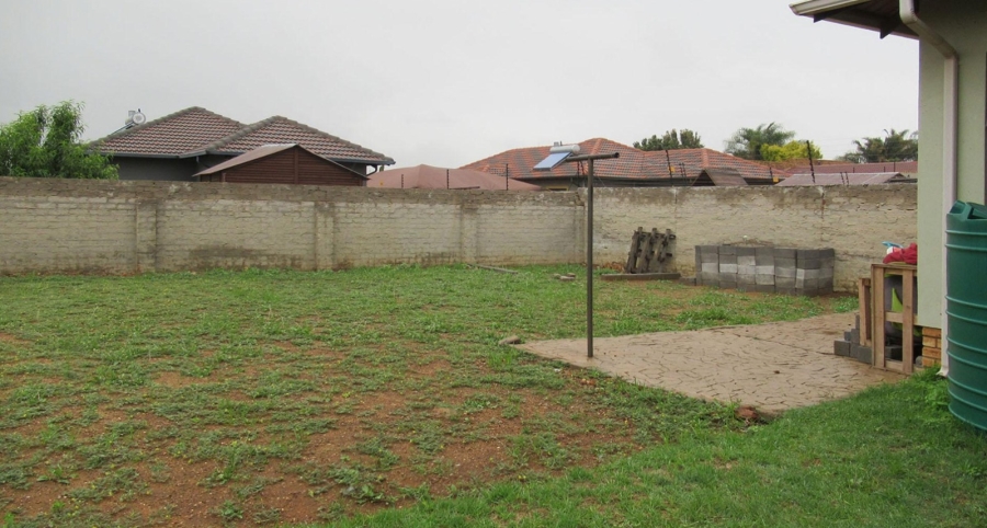 3 Bedroom Property for Sale in Azaadville Gauteng
