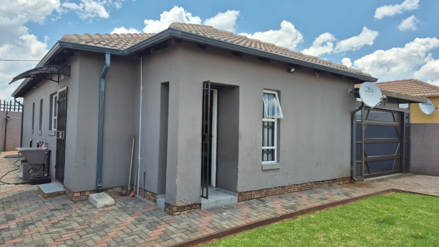 3 Bedroom Property for Sale in Crystal Park Gauteng