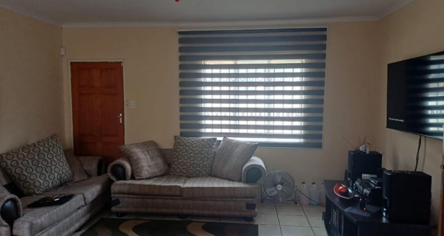 2 Bedroom Property for Sale in Glen Harvie Gauteng