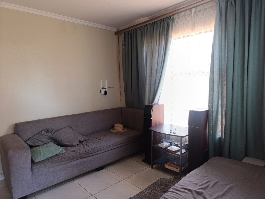 2 Bedroom Property for Sale in Soshanguve East Gauteng