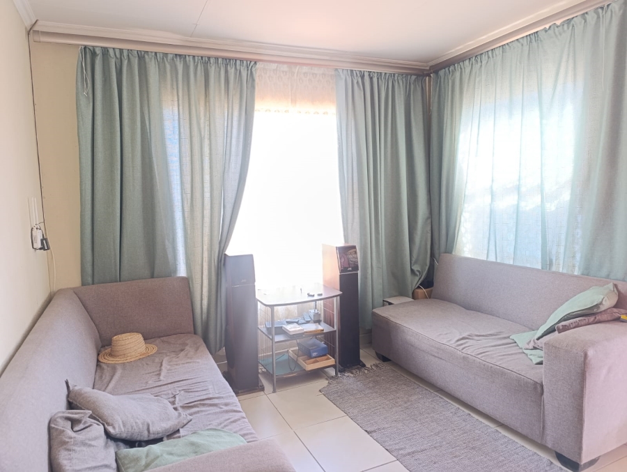 2 Bedroom Property for Sale in Soshanguve East Gauteng
