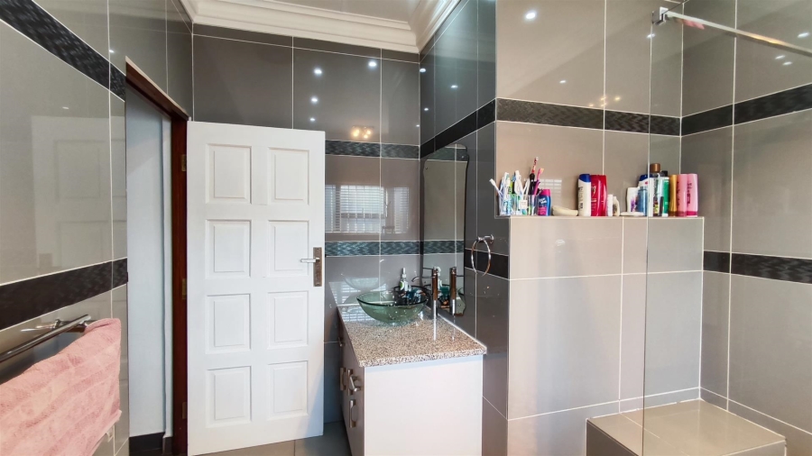 3 Bedroom Property for Sale in Rynfield Gauteng