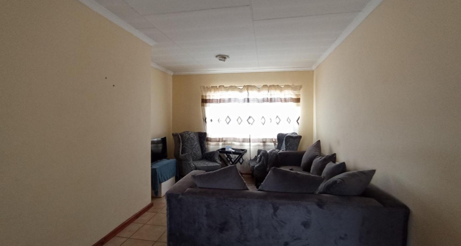 2 Bedroom Property for Sale in Annlin-wes Gauteng