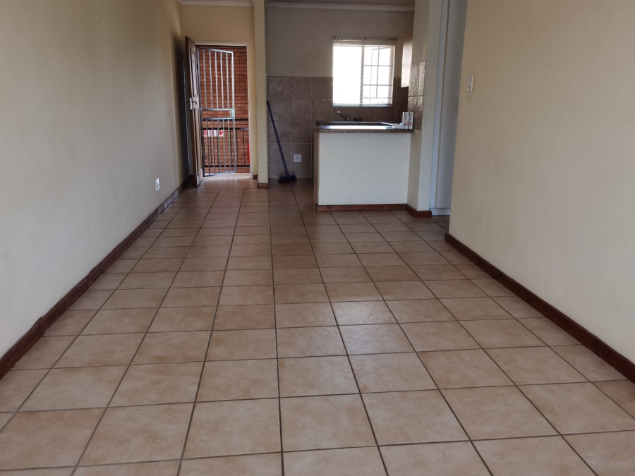 2 Bedroom Property for Sale in Annlin-wes Gauteng