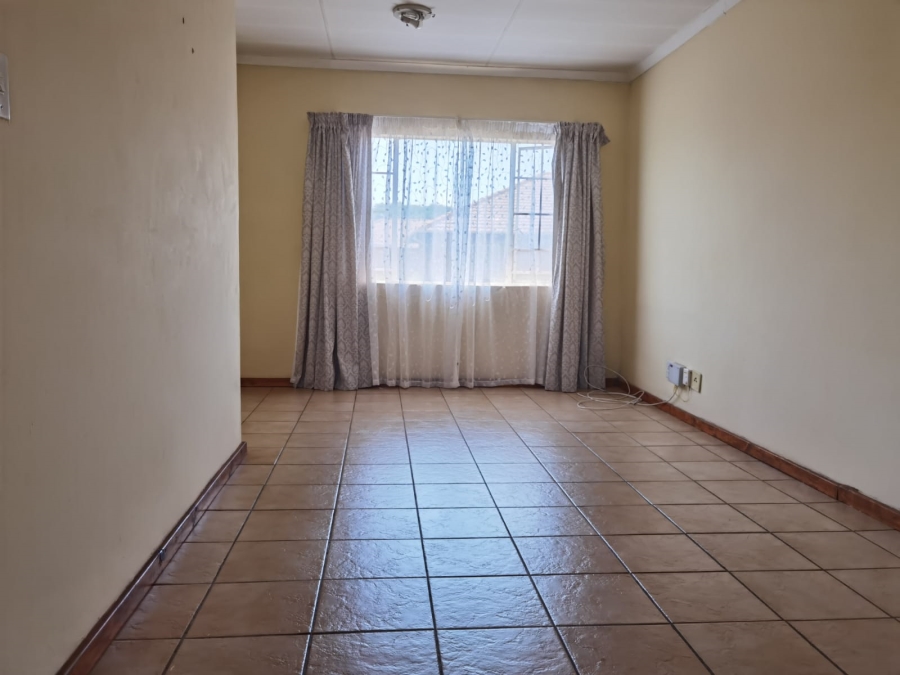 2 Bedroom Property for Sale in Annlin-wes Gauteng