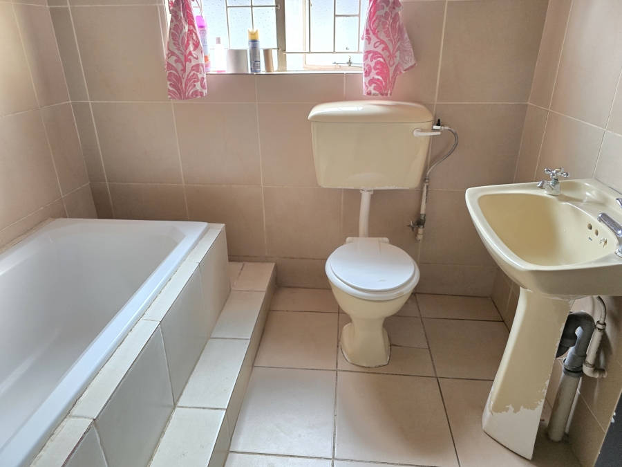 3 Bedroom Property for Sale in Bester Gauteng